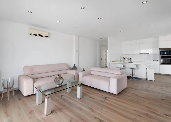 Arenas 3 Playa La Arena Puerto de Santiago (Tenerife)