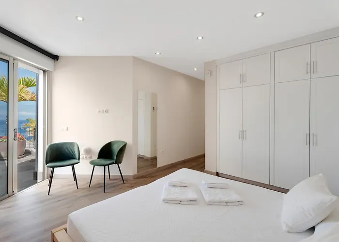 Arenas 3 Playa La Arena Villa Puerto de Santiago (Tenerife)