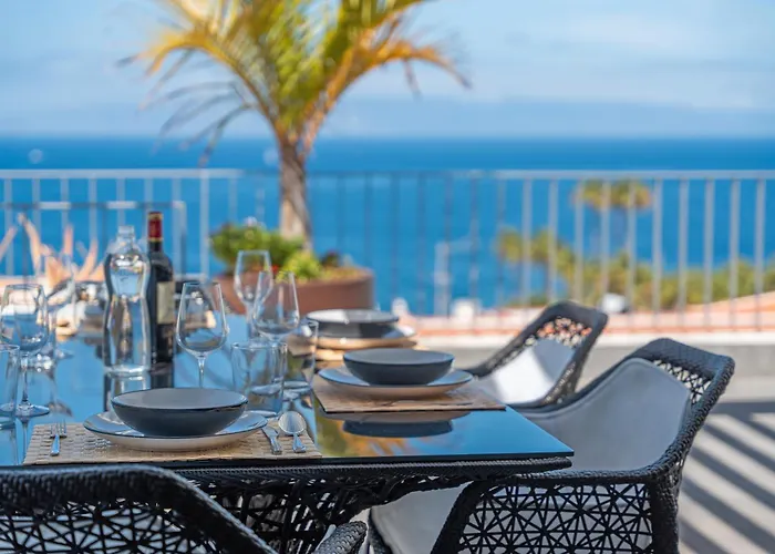 Arenas 3 Playa La Arena Puerto de Santiago (Tenerife)